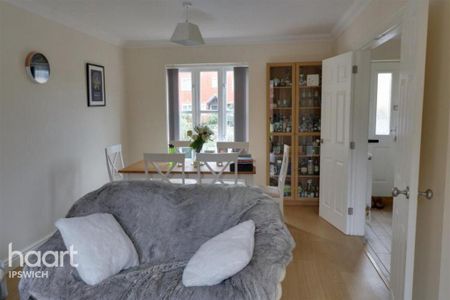 2 bedroom terraced house to rent - Photo 2