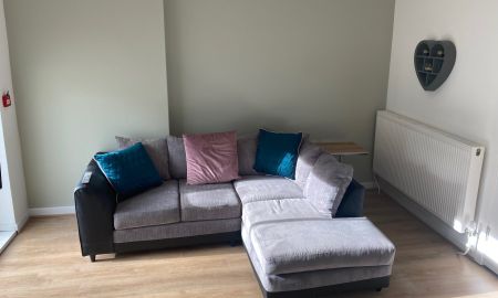 6 Bed (2 Bathroom) Professional Furnished HMO - Photo 5