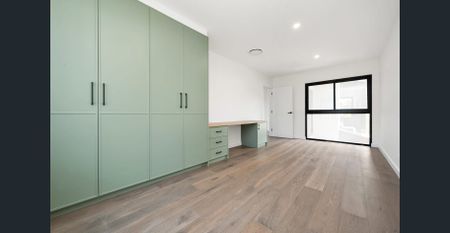 Brand New 3 Bedroom Duplex in Prime Botany Location - Photo 4