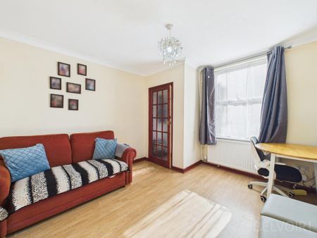 2 bedroom terraced house to rent - Photo 2