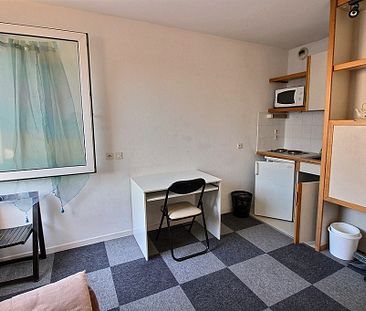 STUDIO MEUBLE - 18m2 - 69007 LYON - Photo 4