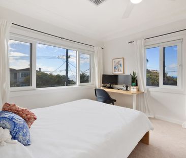 Penthouse-like triplex with awe-inspiring views *3 Month Lease Only* - Photo 3