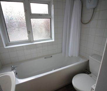 3 bedroom terraced house to rent - Photo 6