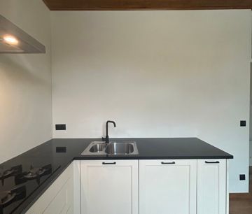 Authentiek appartement met 2 slaapkamers in het centrum van Neerpelt - Photo 5