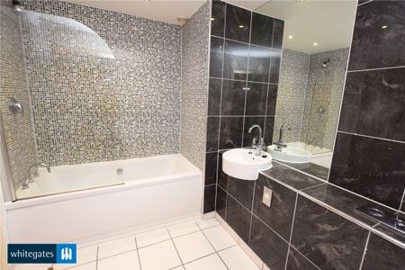 Cavendish Court, Drighlington, West Yorkshire, BD11 - Photo 2