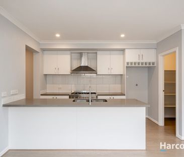 Modern Comfort with Space, Style & Convenience! - Photo 4