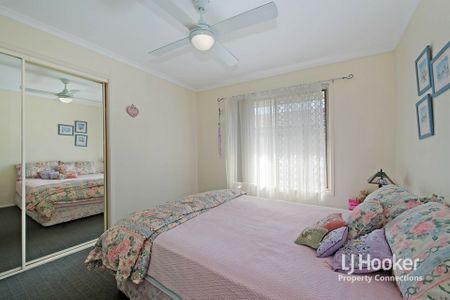 3 BEDROOM UNIT IN EXCELLENT LOCATION - Photo 4