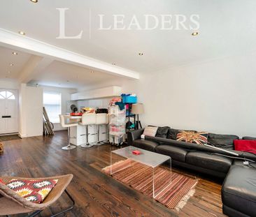 3 bedroom house to rent King Street, Southsea, PO5 - Photo 1