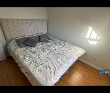 2 bedroom end of terrace house to rent - Photo 6