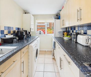 3 bedroom House To Let Total Size: 883 SQ FT - Photo 1