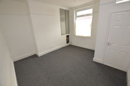 2 Bedroom Terraced House - Photo 5