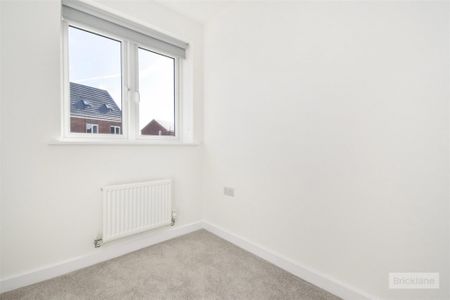 3 bed House To Let - Photo 2
