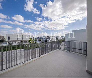 Near RGS | Beautiful Landscaping | Internal - Photo 1