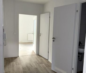 ERSTBEZUG nach SANIERUNG :-) MIT BALKON - Photo 1