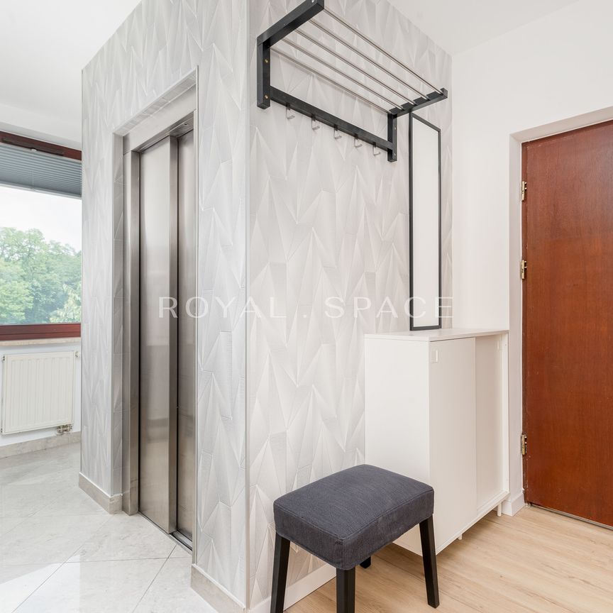 Apartament z tarasem w sercu Woli Justowskiej! - Photo 1