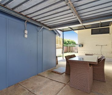 Family home near Liverpool amenities - Photo 3