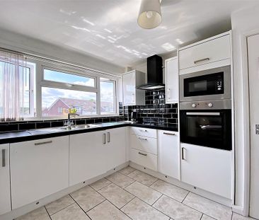 2 bedroom apartment to rent - Photo 6