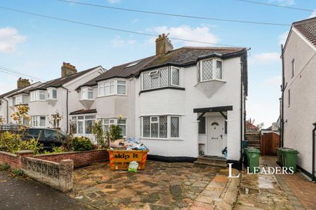 3 bedroom semi-detached house to rent - Photo 5