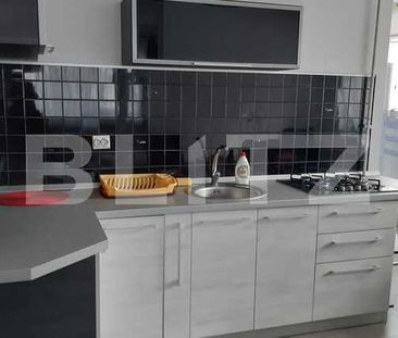 Apartament cu o camera, 40 mp, loc de parcare, zona Sub Cetate - Photo 4
