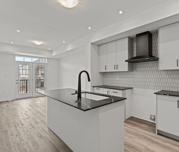 For Lease - 62 Pogie Drive, Welland, Ontario - Photo 2