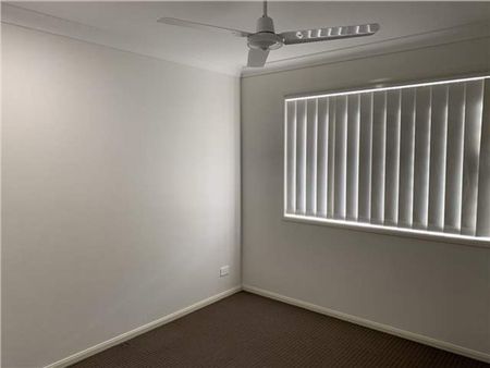 A stylish, easy-care home ready for you! - Photo 2