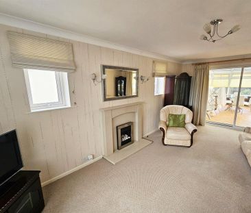 2 bedroom detached bungalow to rent - Photo 3
