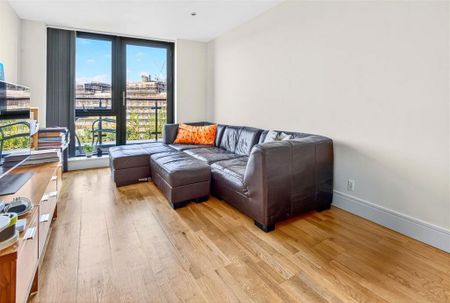 2 bedroom flat to rent - Photo 3