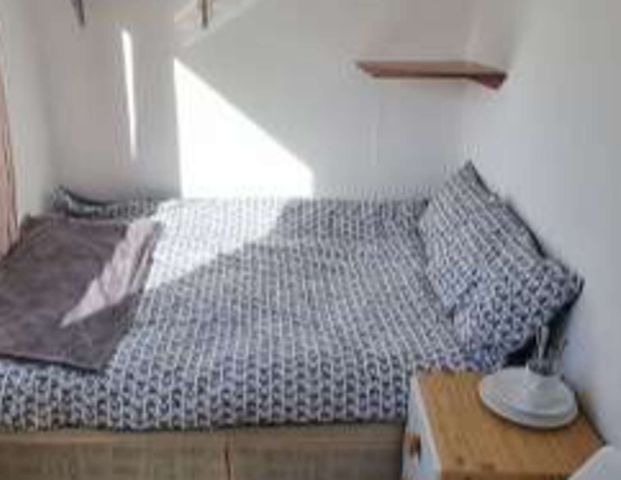 Thorpe Walk Bedroom 5 - Photo 1