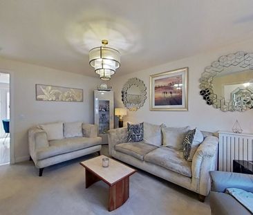 4 bedroom detached house to rent - Photo 3