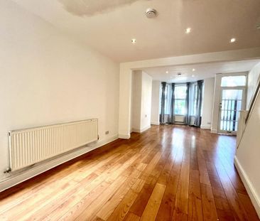 3 bedroom terraced house to rent - Photo 2