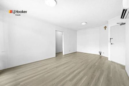 “Bright & Modern 2 Bedroom Apartment” - Photo 5