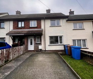 139 Waterloo Gardens, BT401EU, Larne - Photo 1