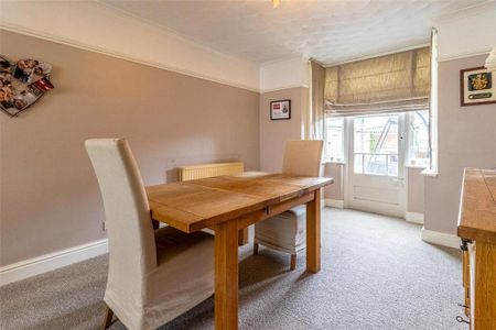 5 bedroom terraced house to rent - Photo 4