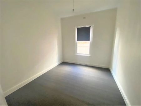 “Spacious Cottage in a Wonderful Location!” - Photo 2