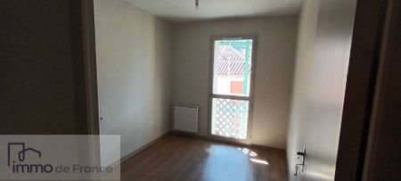 Location appartement 4 pièces 72 m² à Brusque (12360) - Photo 2