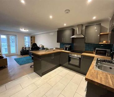 Anderson Court, Burnopfield, Newcastle Upon Tyne, NE16 - Photo 6