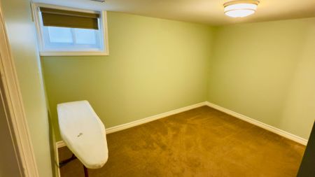 For Lease - 124 Thicketwood Drive Unit# Basement, Toronto, Ontario - Photo 2