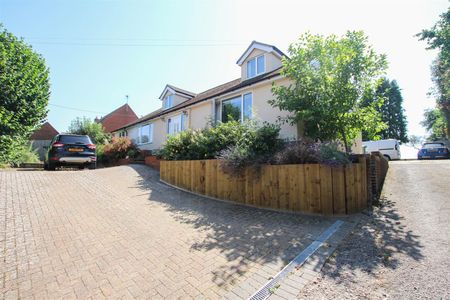 High Street, Little Chesterford, Saffron Walden - Photo 2