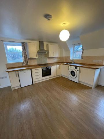 2 bedroom apartment to rent - Photo 4