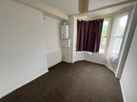 1 bedroom apartment to rent 1 bedroom apartment - Rothesay Road - Unfurnished - Central Luton - Photo 2