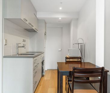 Modern Studio Apartment in Queen's Residences - Photo 2