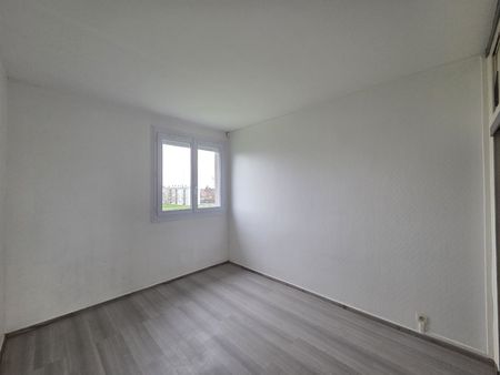 Location Appartement 4 pièces 75m² LIBOURNE 33500 - Photo 3