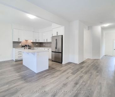 Detached Home For Lease | X8117074 - Photo 3