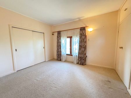 Home For Rent - Photo 5
