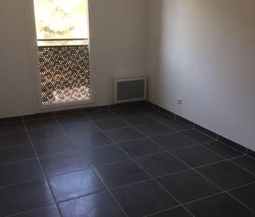 T3 AVEC TERRASSE ET GARAGE - Photo 3