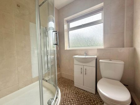 2 bedroom maisonette to rent - Photo 5