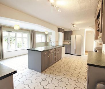 5 bedroom detached house to rent - Photo 6