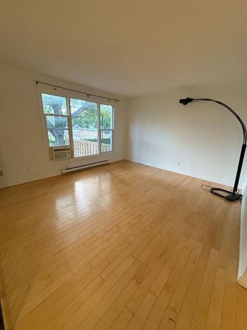 For Lease - 13 Banner Road Unit# L, South of Baseline to Knoxdale, Ontario - Photo 2