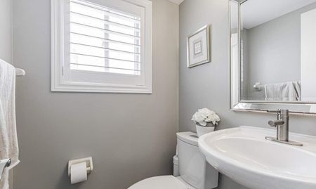For Lease - 85 Grosbeak Crescent, Toronto, Ontario - Photo 4