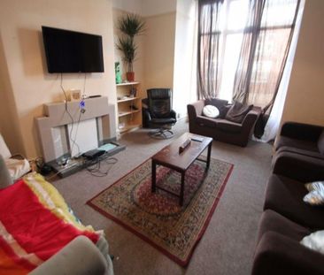 1 bedroom in a house share to rent - Photo 5